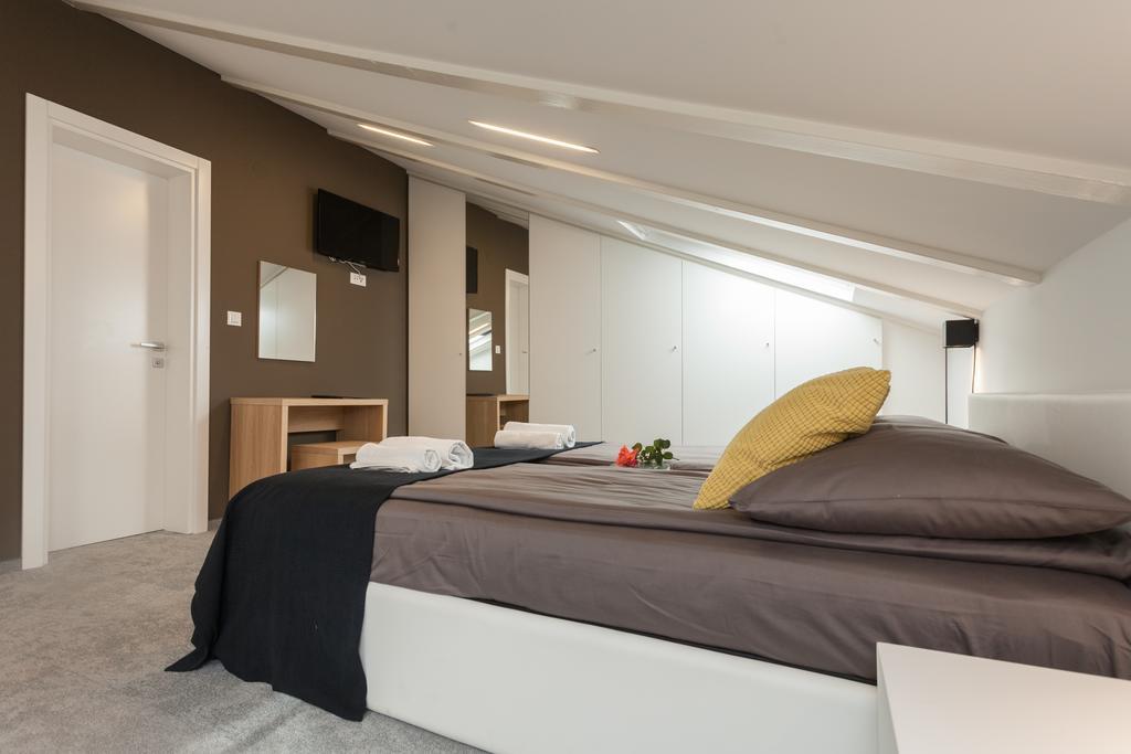 Villa Castrum Rovinj Buitenkant foto
